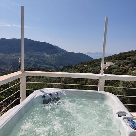 Stathis Guesthouse Fternon Bagian luar foto